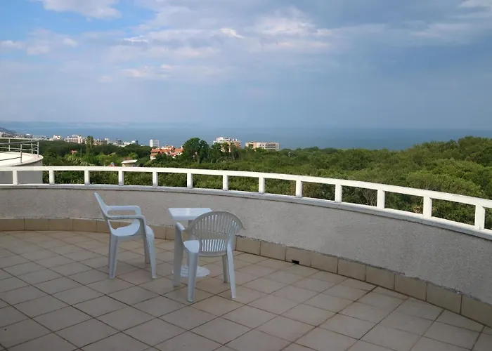 Bellevue * Golden Sands